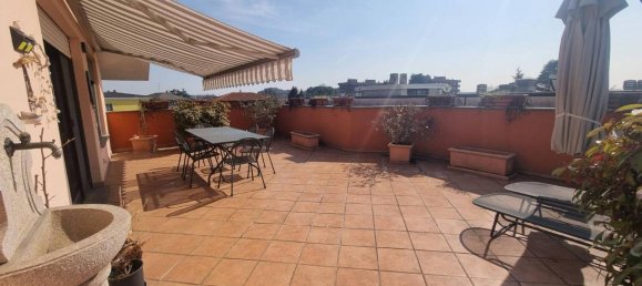 Ático de 4 habitaciónes en Senago, Italy No. 42593 3