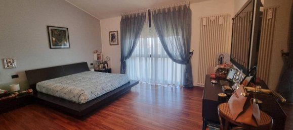 Ático de 4 habitaciónes en Senago, Italy No. 42593 28