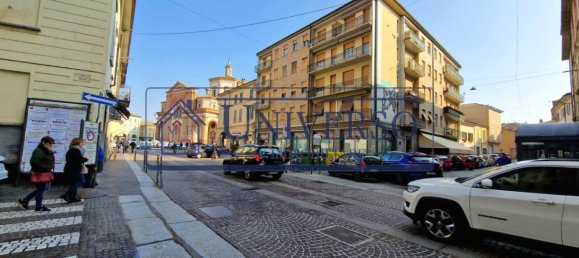 Propiedad comercial de 2 habitaciónes en Voghera, Italy No. 168561 5