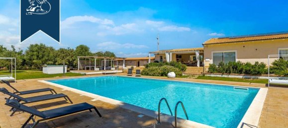 7 bedrooms Villa in Syracuse, Italy No. 381108 13