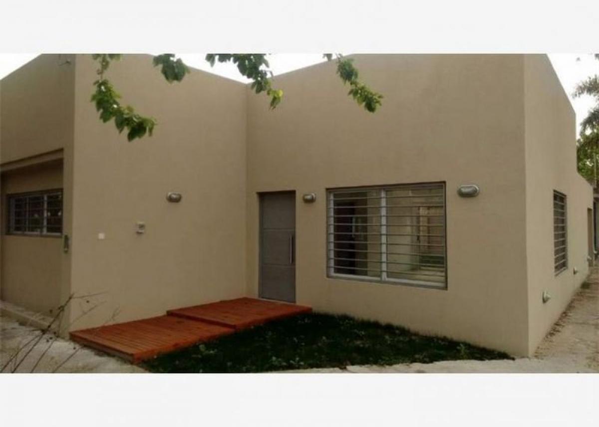 3 Schlafzimmer Haus in Moron, Argentina, Nr. 13009