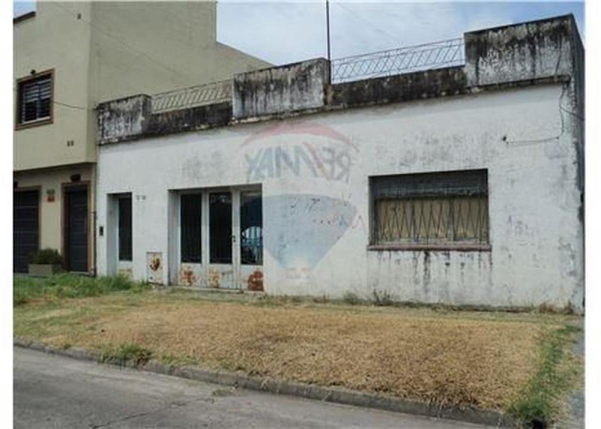 Grundstück in Tres de Febrero, Argentina, Nr. 49034