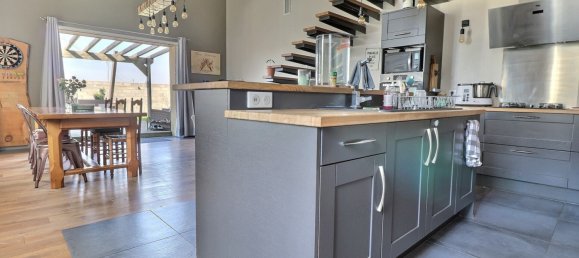 3 Schlafzimmer Villa in Berson, France, Nr. 110617 2