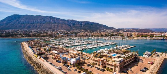 Villa de 5 dormitorios en Dénia, Spain No. 2513 4