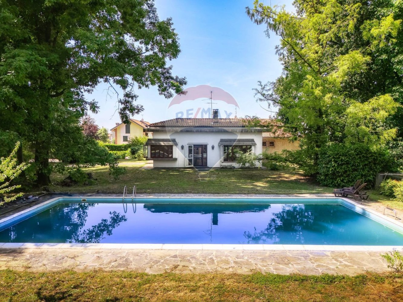 12-Zimmer Villa in Sulbiate, Italy, Nr. 288940