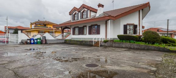 3 bedrooms Villa in Bruino, Italy No. 265435 11