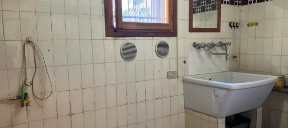 7 غرف نوم منزل في Modena, Italy رقم 327426 11