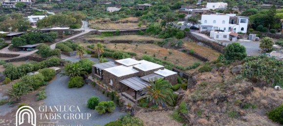 Casa de 2 dormitorios en Pantelleria, Italy No. 352121 3
