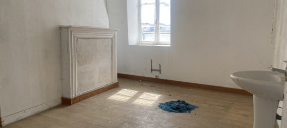 Gewerbliche Immobilie in Villers-Cotterets, France 440m², Nr. 70259 3