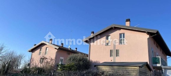 Apartamento de 2 dormitorios en Binago, Italy No. 1895 10