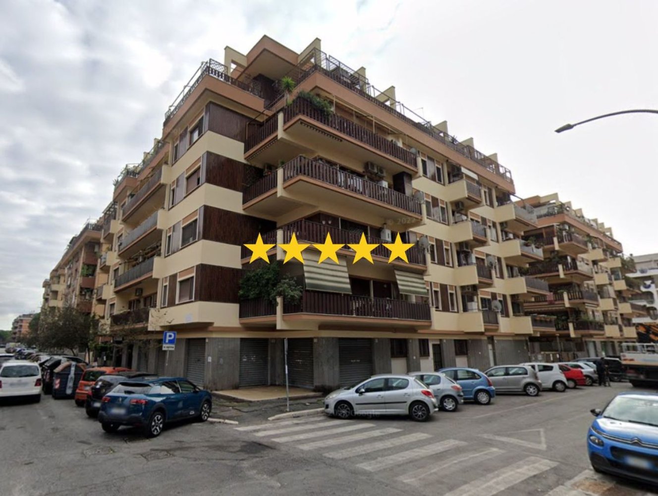 5 bedrooms Apartment in Rome, Italy No. 384714