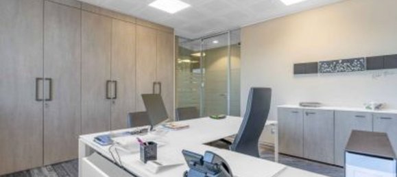 500m² Office in Agrate Brianza, Italy No. 80599 14