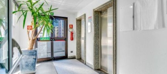 500m² Office in Agrate Brianza, Italy No. 80599 40