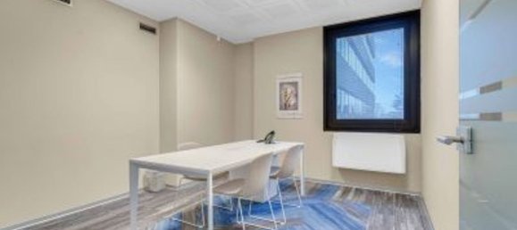 500m² Office in Agrate Brianza, Italy No. 80599 10