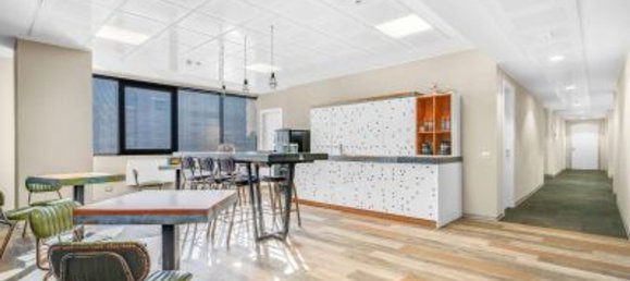 500m² Office in Agrate Brianza, Italy No. 80599 22