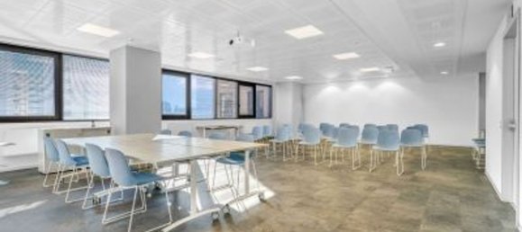 500m² Office in Agrate Brianza, Italy No. 80599 7