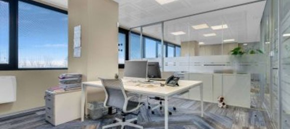 500m² Office in Agrate Brianza, Italy No. 80599 19