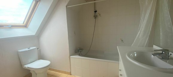 2 bedrooms Duplex in Cesson-Sevigne, France No. 194324 6