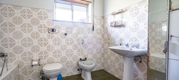 4 bedrooms House in Lousa, Portugal No. 181910 25