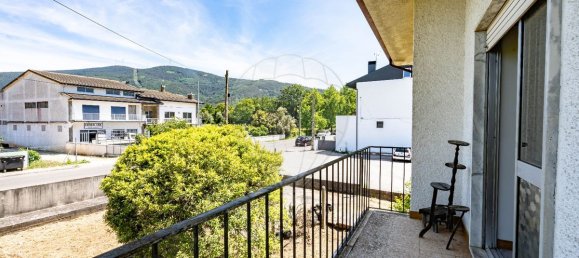 4 bedrooms House in Lousa, Portugal No. 181910 10