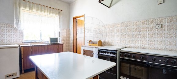 4 bedrooms House in Lousa, Portugal No. 181910 15