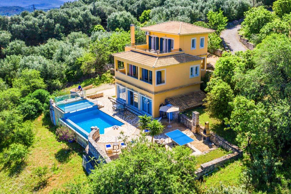 3 bedrooms Villa in Corfu, Greece No. 5564