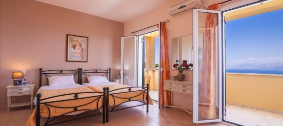 3 bedrooms Villa in Corfu, Greece No. 5564 13