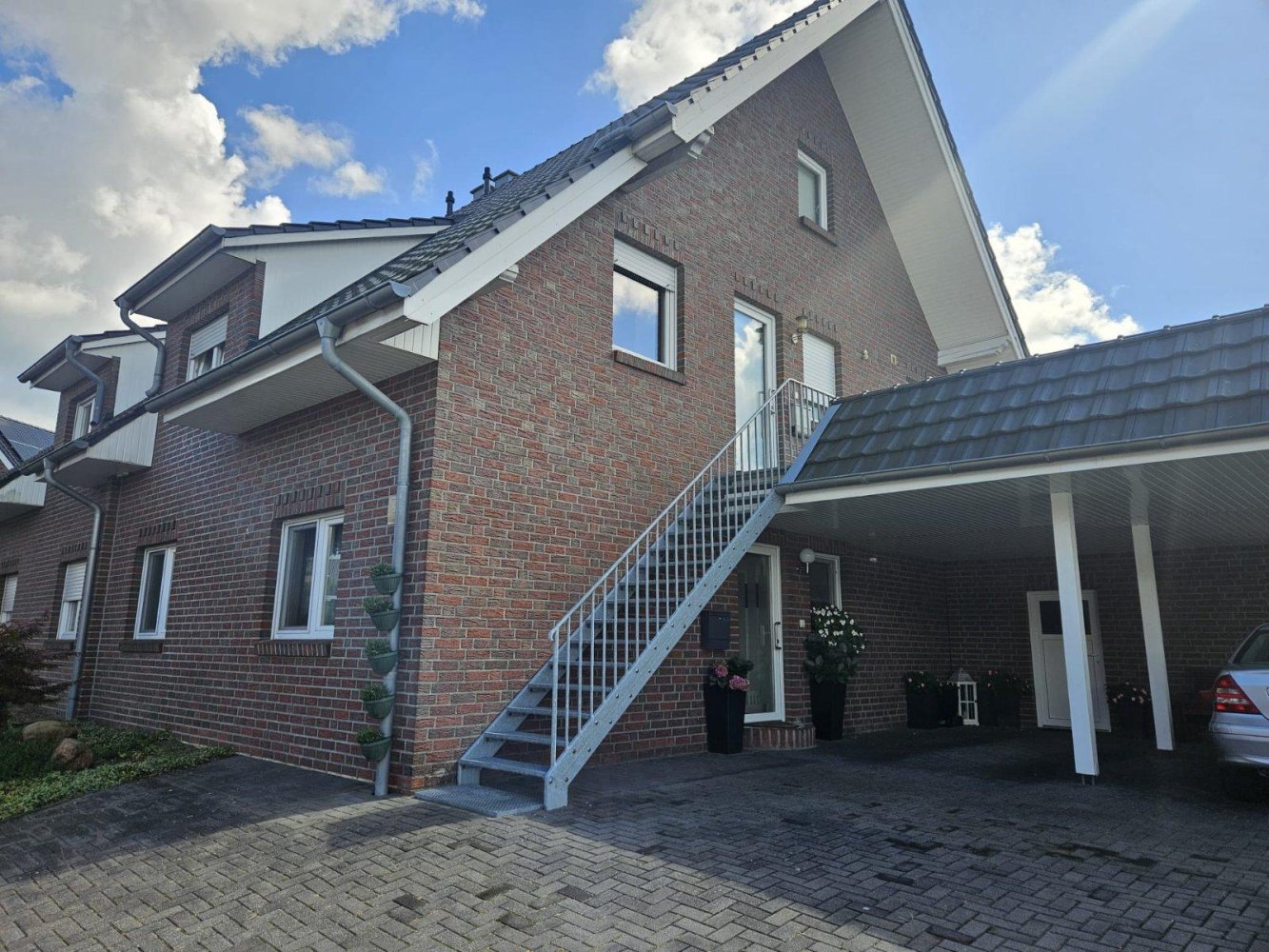 Таунхаус с 6 комнатами в Штайнфурт, Германия № 313826