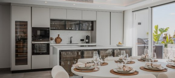 4 bedrooms Penthouse in Marbella, Spain No. 46452 5