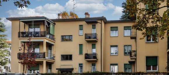 3 rooms Apartment in Vimercate, Italy No. 187123 27