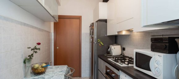 3 rooms Apartment in Vimercate, Italy No. 187123 7