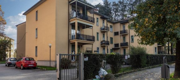 3 rooms Apartment in Vimercate, Italy No. 187123 25