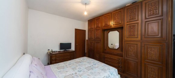 3 rooms Apartment in Vimercate, Italy No. 187123 10