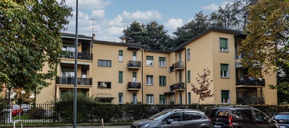 3 rooms Apartment in Vimercate, Italy No. 187123 26