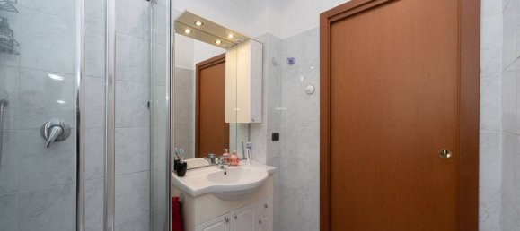 3 rooms Apartment in Vimercate, Italy No. 187123 17