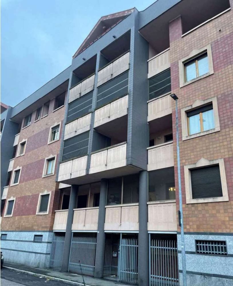 Apartamento T3 em Novara, Italy N.º 359398