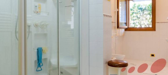 3 bedrooms Apartment in Gaggio Montano, Italy No. 317390 2