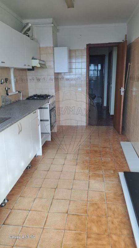 4 bedrooms Apartment in Setubal, Portugal No. 250016