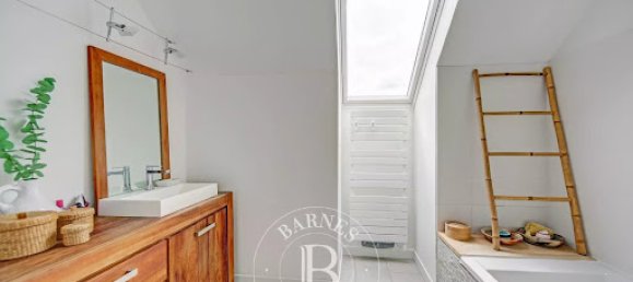 7 chambres Maison à Crespières, France No. 185306 20