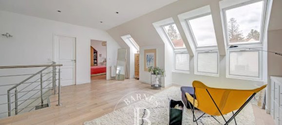 7 chambres Maison à Crespières, France No. 185306 18