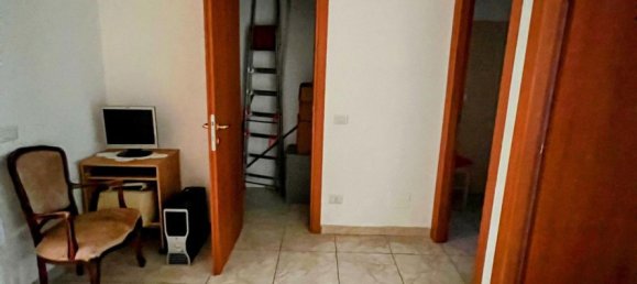 4-Zimmer Wohnung in Rome, Italy, Nr. 270292 8