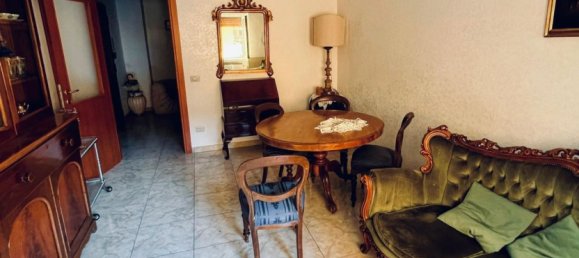 4-Zimmer Wohnung in Rome, Italy, Nr. 270292 2