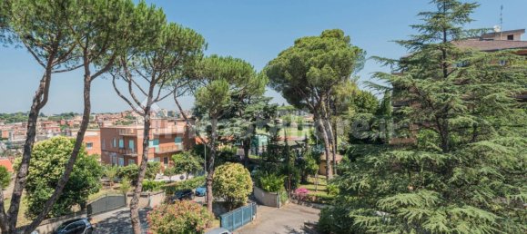 4 bedrooms Apartment in Rome, Italy No. 272667 10