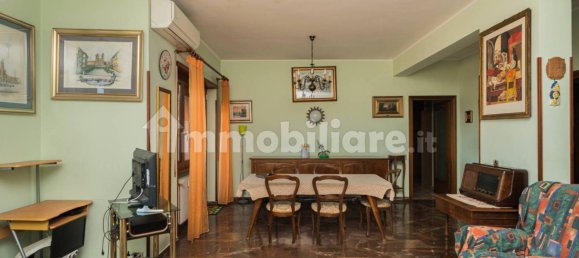 4 bedrooms Apartment in Rome, Italy No. 272667 6