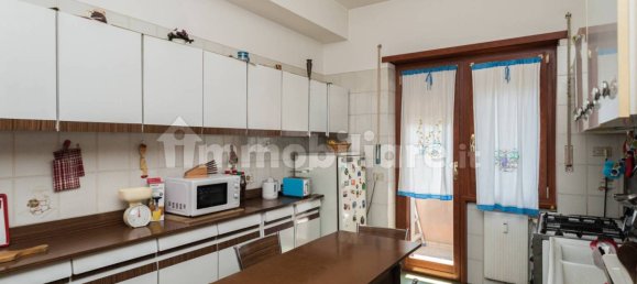 4 bedrooms Apartment in Rome, Italy No. 272667 16
