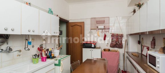 4 bedrooms Apartment in Rome, Italy No. 272667 17
