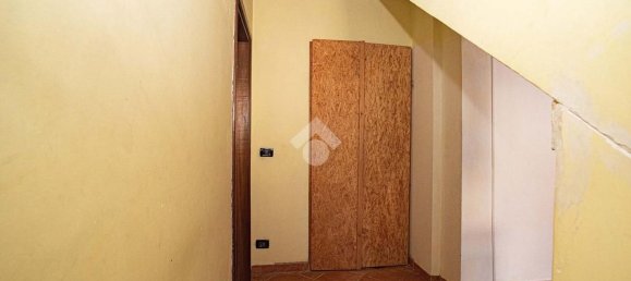 Дом с 6 спальнями в Кьери, Италия № 323128 33