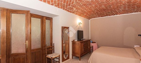 Дом с 6 спальнями в Кьери, Италия № 323128 17