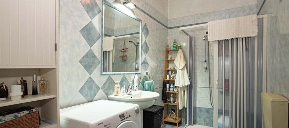 Дом с 6 спальнями в Кьери, Италия № 323128 29