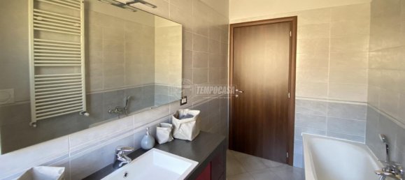 6 rooms Apartment in Rivalta di Torino, Italy No. 18374 8